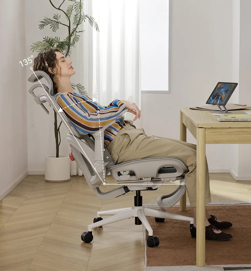 Effortless recline for smaller users.