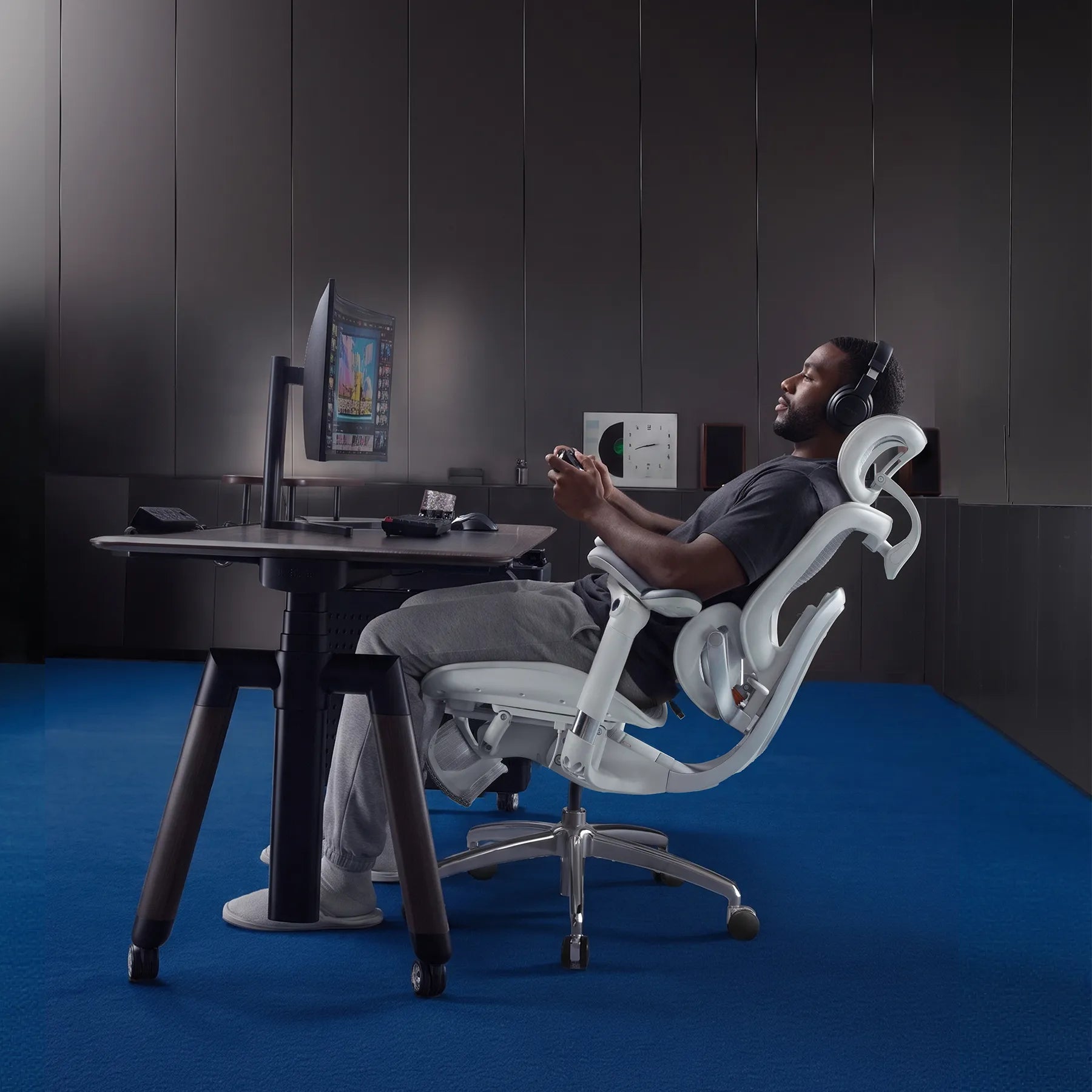 Doro C300 Ultra V2 Zero‑Gravity Full‑Body Adaptive Ergonomic Chair